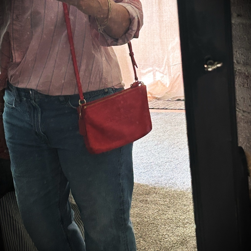 Coach Red Crossbody Bag Sleek Modern Design - Picture 5 of 15